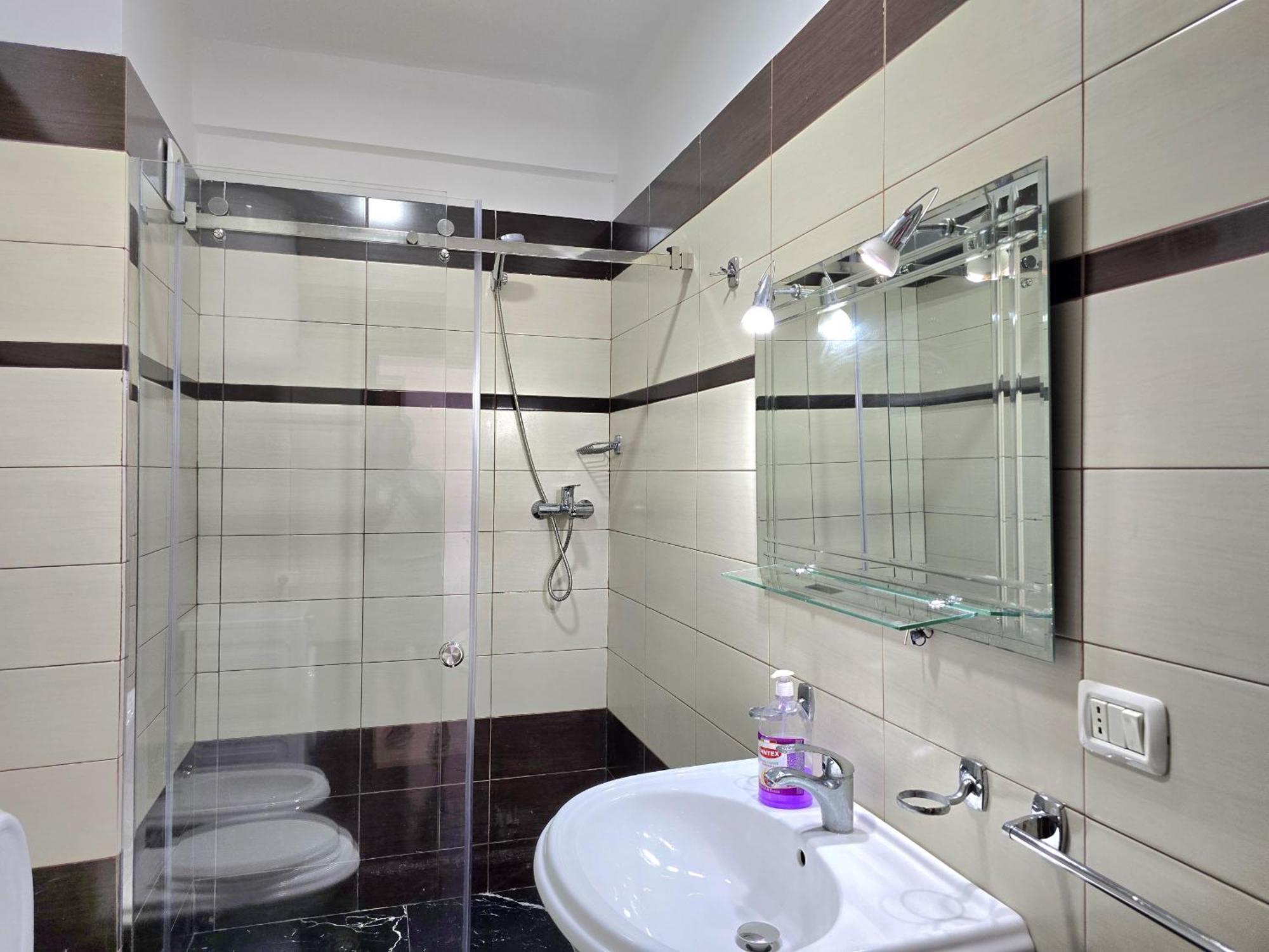 Sea View Apartments In Durrës Esterno foto