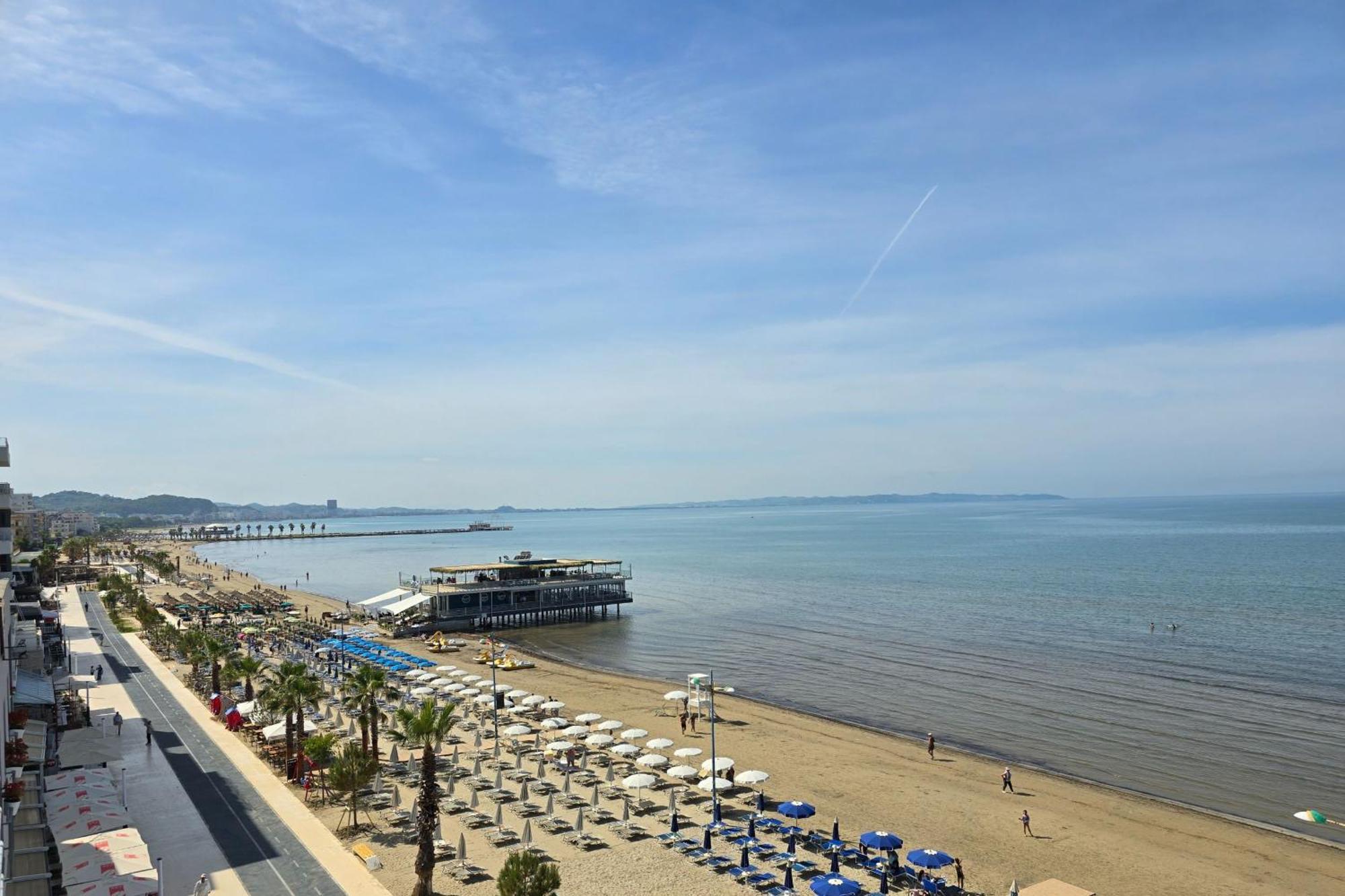 Sea View Apartments In Durrës Esterno foto