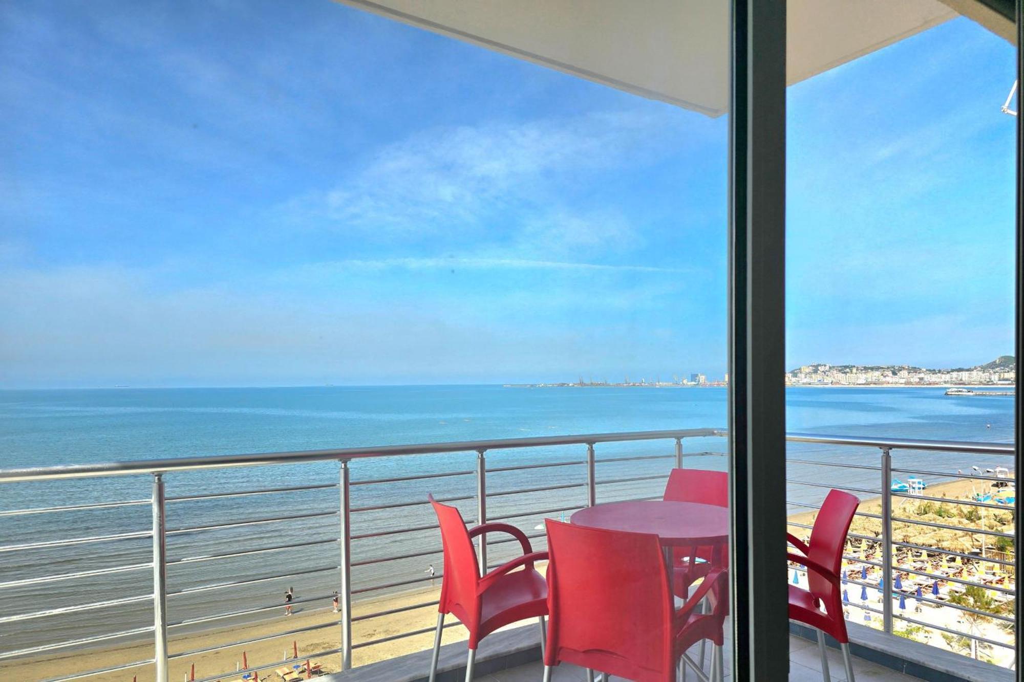 Sea View Apartments In Durrës Esterno foto