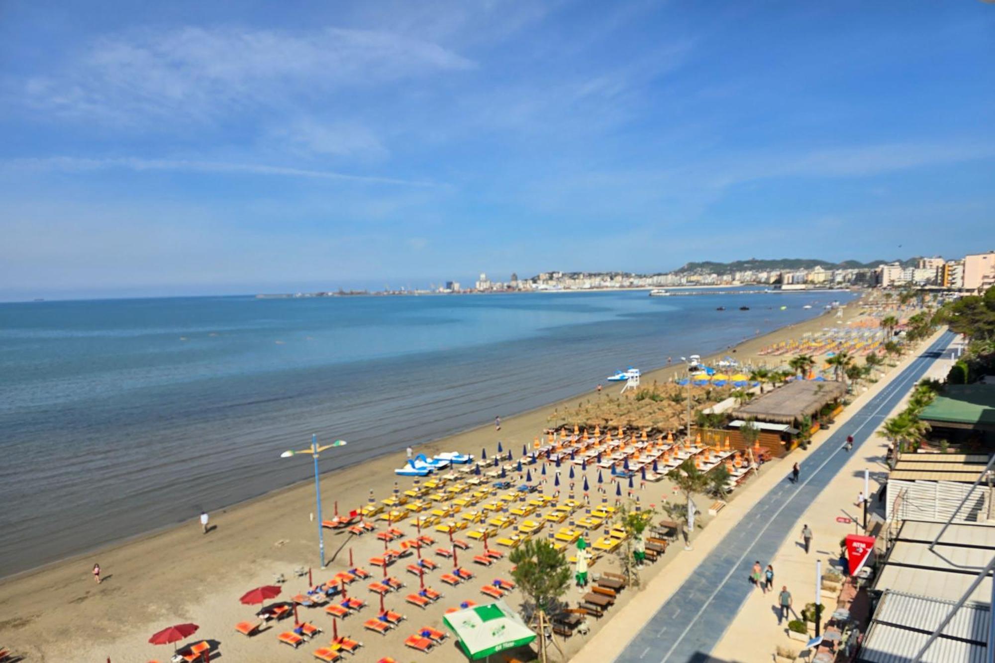Sea View Apartments In Durrës Esterno foto
