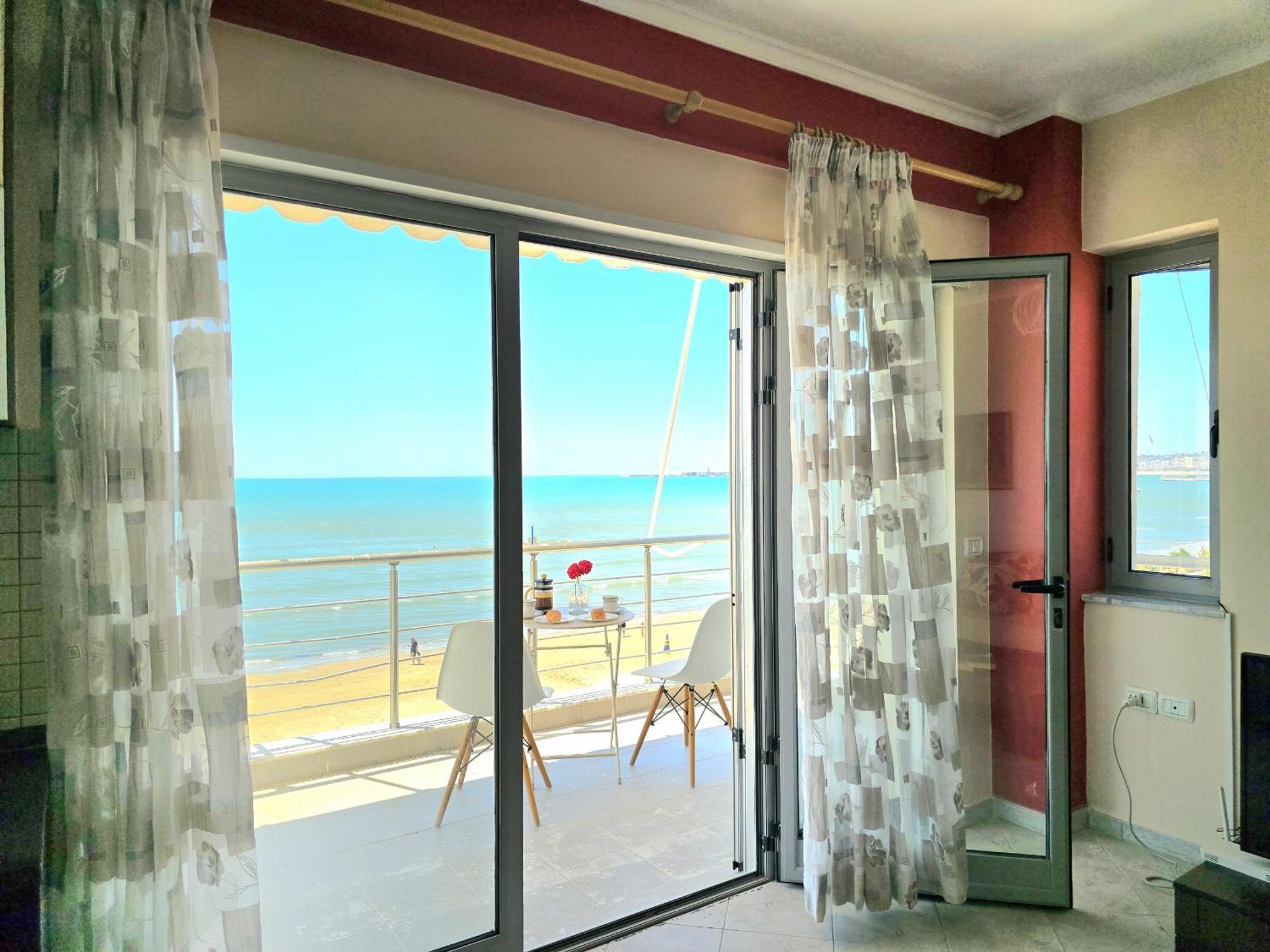 Sea View Apartments In Durrës Esterno foto