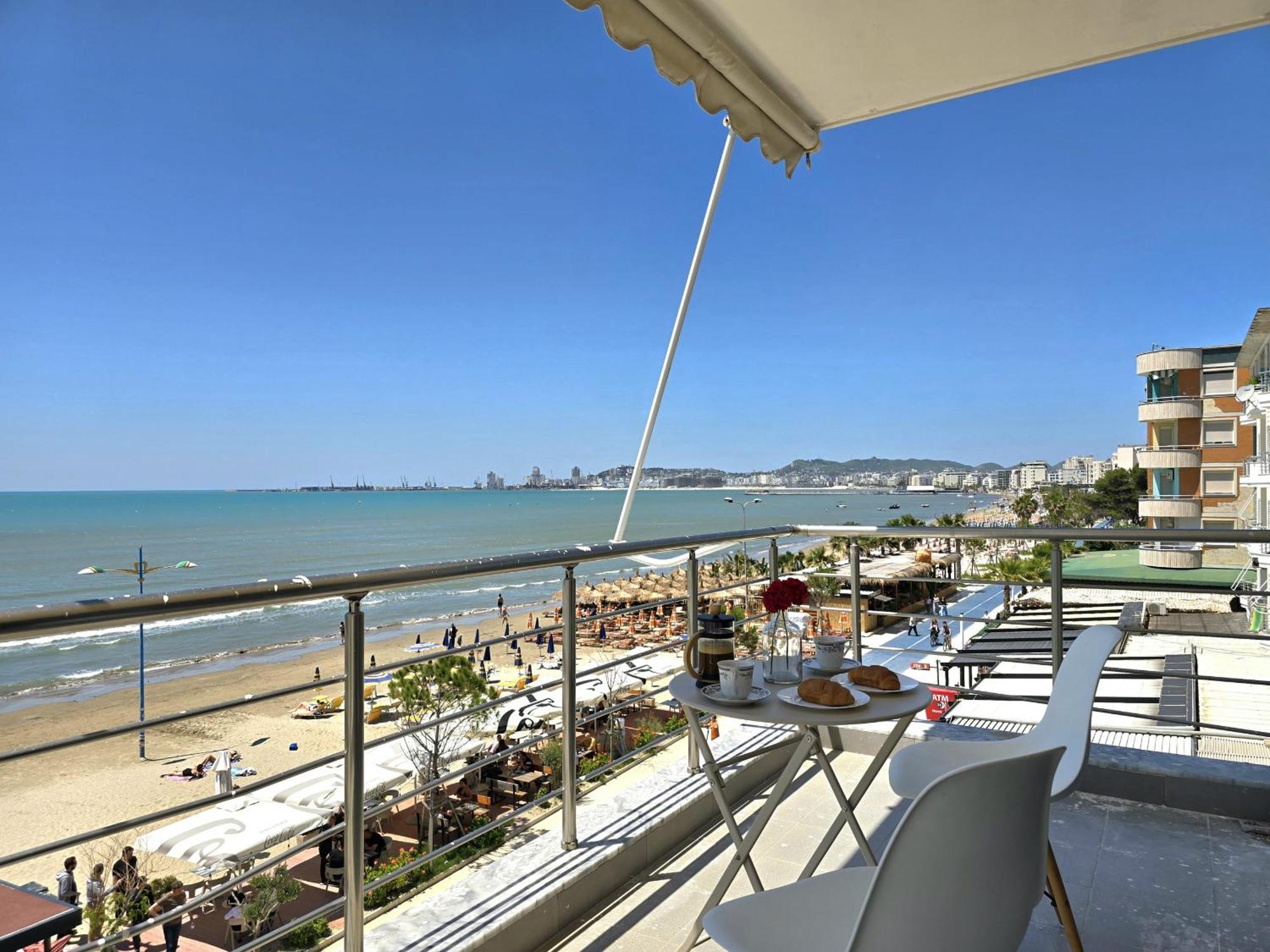 Sea View Apartments In Durrës Esterno foto