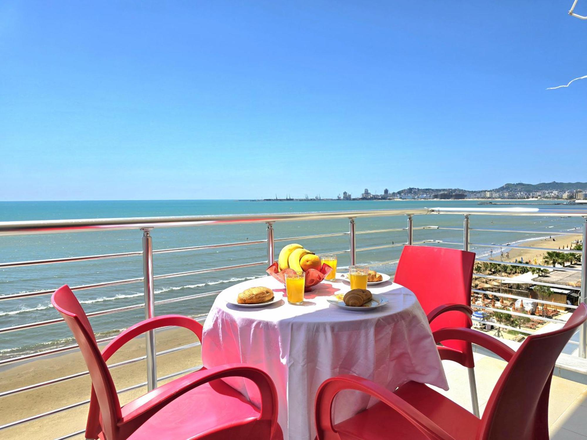 Sea View Apartments In Durrës Esterno foto